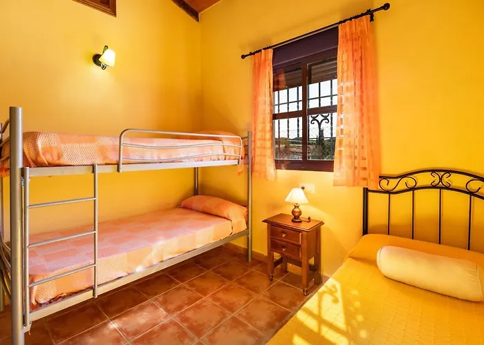 Country house Cortijo Entrepinares *